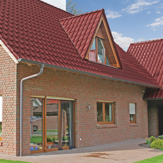  A single-family house covered with Piemont Trentino tile