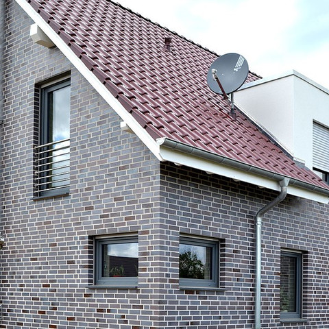 Dom jednorodzinny z dachówki MONZAtrentino