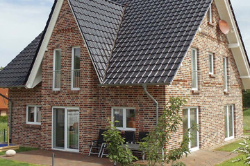 Single-family houses made of Dykbrand brick