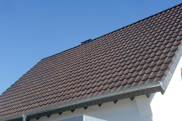Batten made of engobe autumn leaf Piemont roof tile 