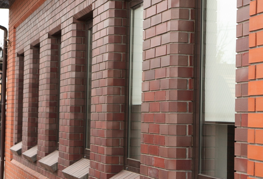 Shaped brick type 112