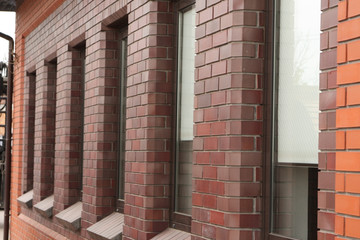 Shaped brick type 112